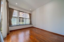 Holland Link (D10), Terrace #503034811